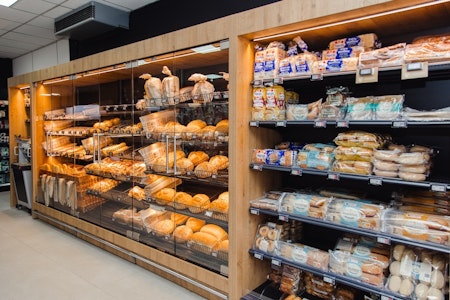 Proxy Delhaize de Houffalize, boulangerie, rayon